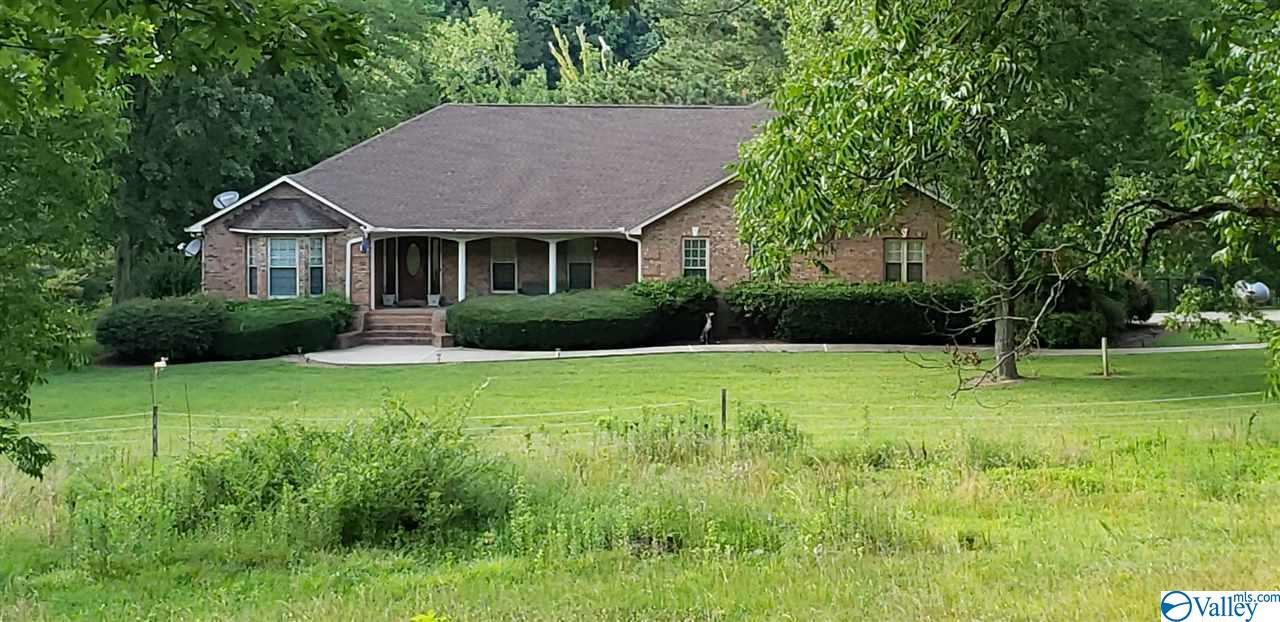 1075 Simmons Road - Photo 1