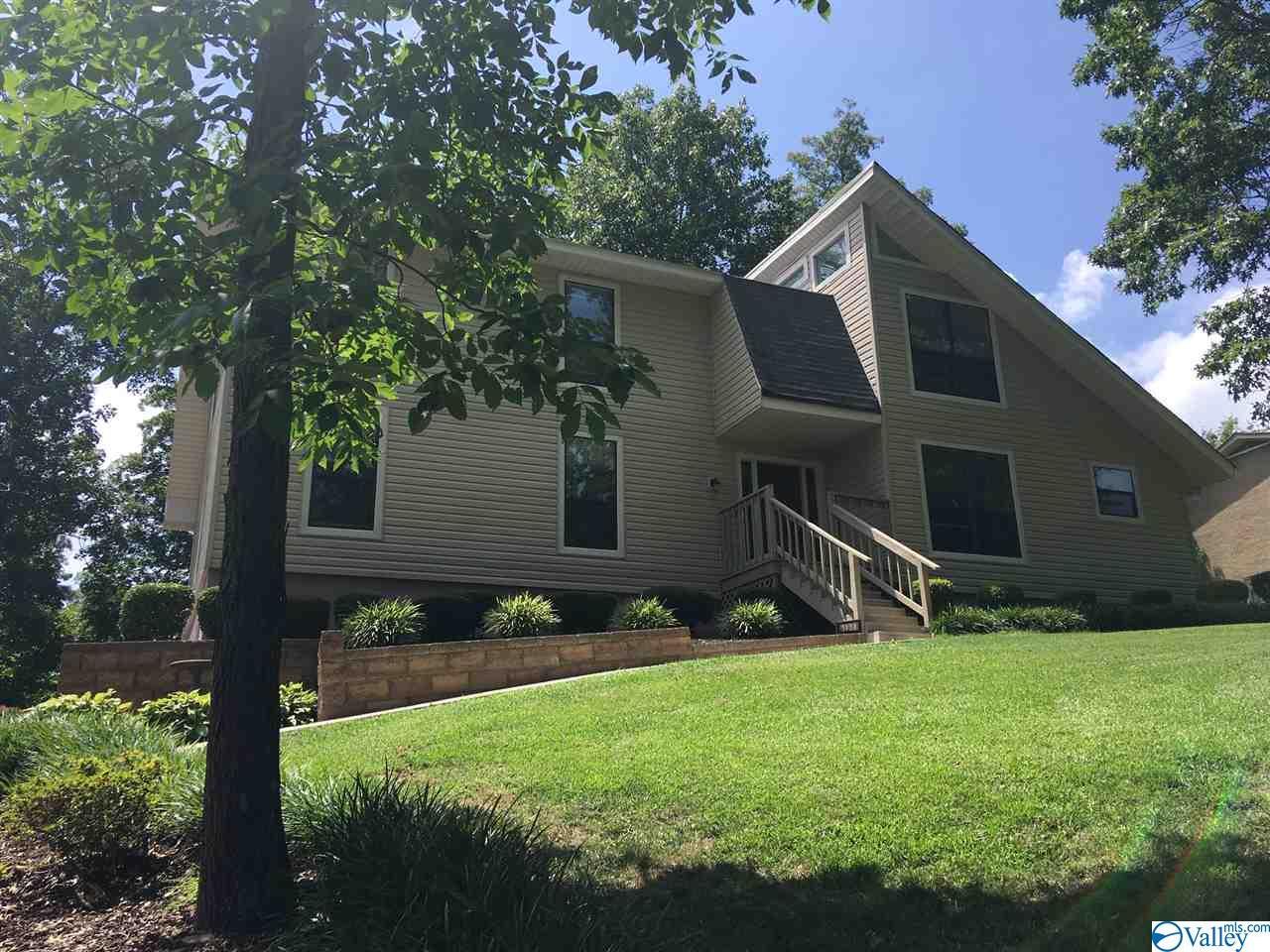 3124 Lakewood Drive - Photo 1