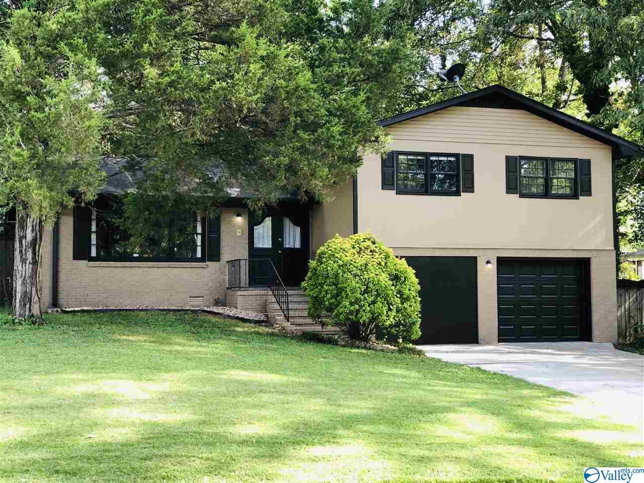 4703 Wellington Point - Photo 1