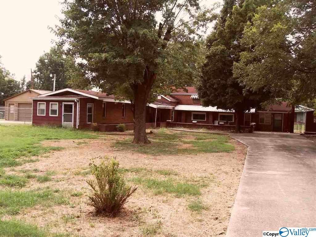 515 13TH Avenue - Photo 1