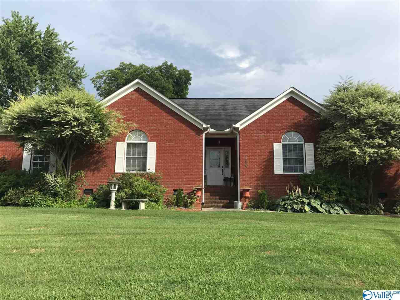 406 Guntersville Road - Photo 1