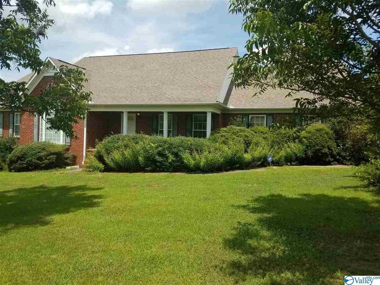 205 Oak Hill Lane - Photo 1