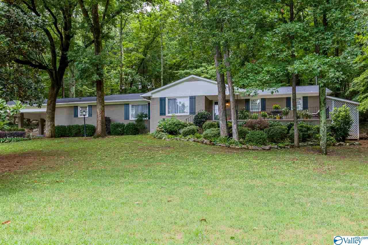 1703 Stonehurst Drive - Photo 1