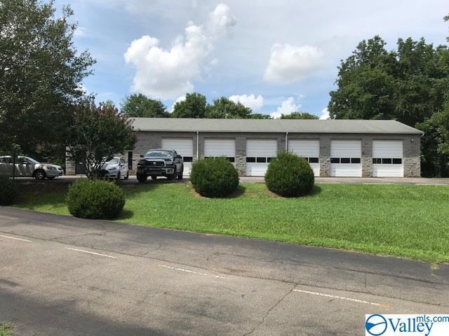 102 Gin Oaks Court - Photo 1