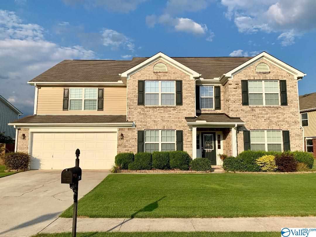 207 Brockton Drive - Photo 1