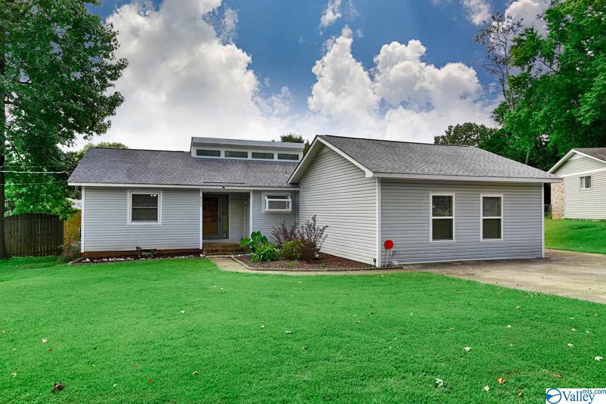 605 Larry Circle - Photo 1