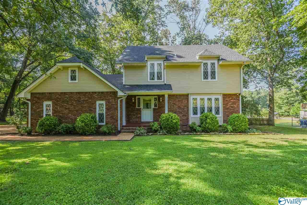 1019 Lakeview Lane - Photo 1