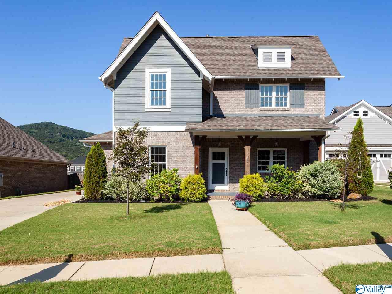 37 Astoria Lane - Photo 1