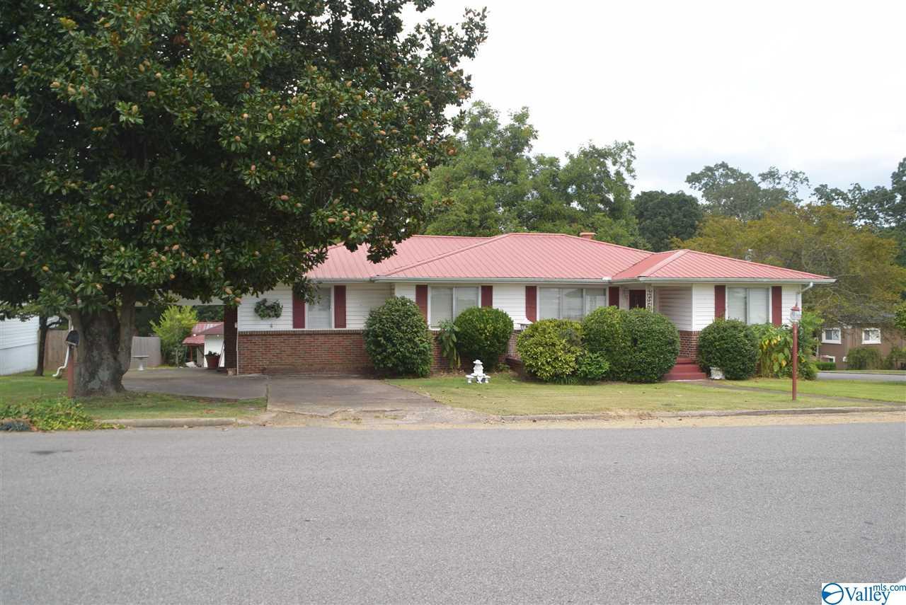 401 9TH AVENUE - Photo 1