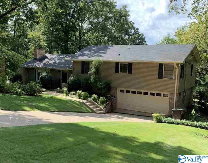 1418 Bellevue Drive - Photo 1