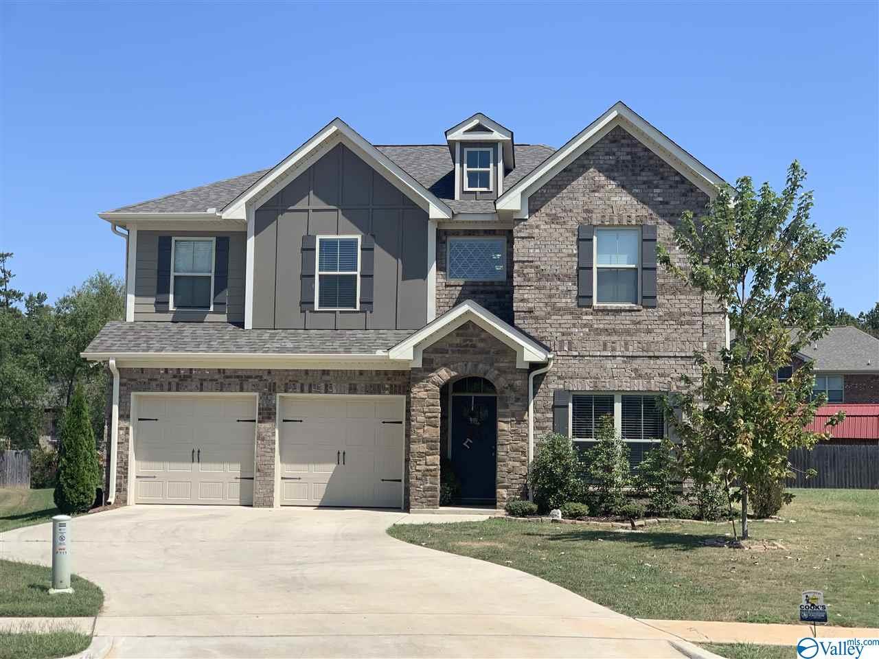 109 Audi Court - Photo 1