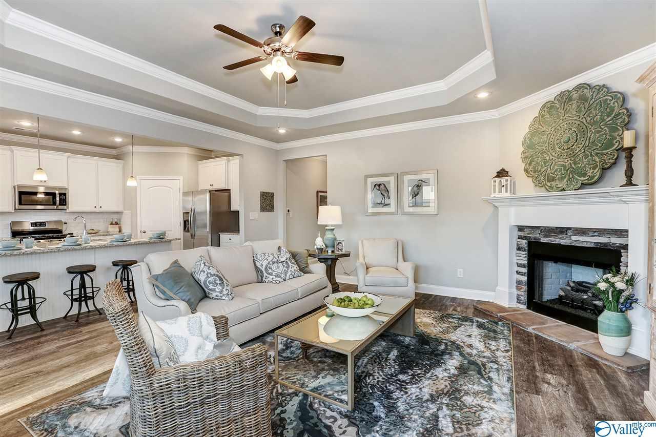 107 Kingsford Street - Photo 1
