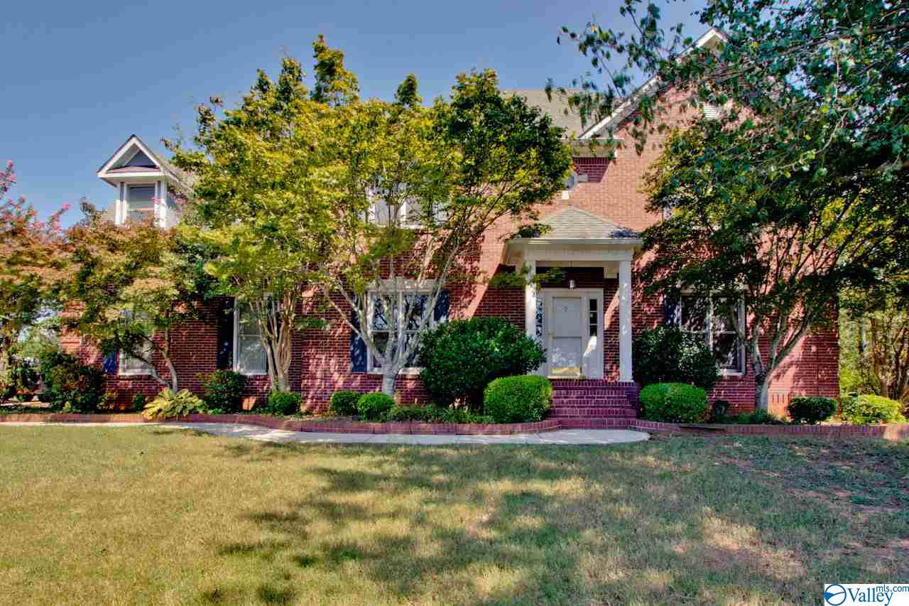 111 Windingham Drive - Photo 1