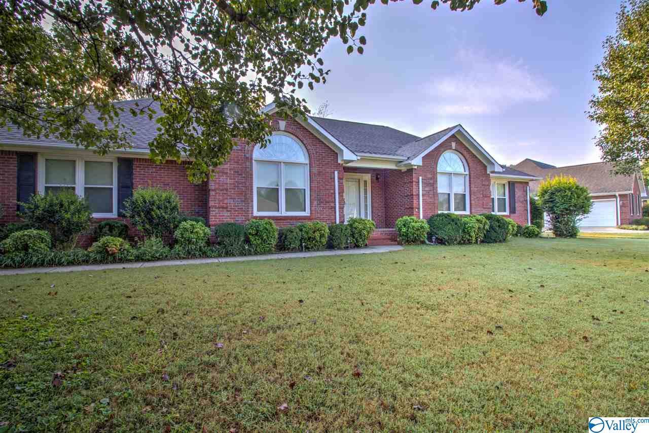 117 Forrest Lane - Photo 1