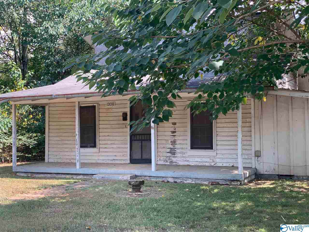 1308 Wheeler Street - Photo 1