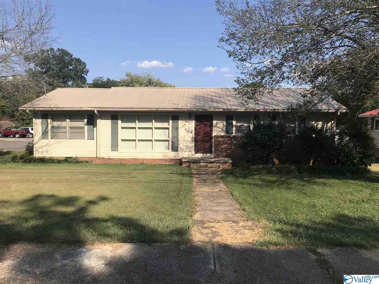 701 Scott Street - Photo 1