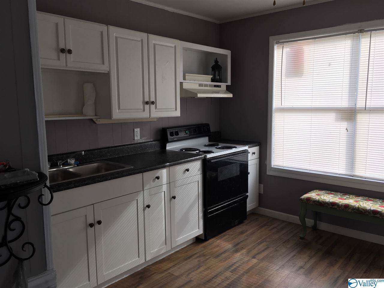 2913 Shahan Avenue - Photo 1