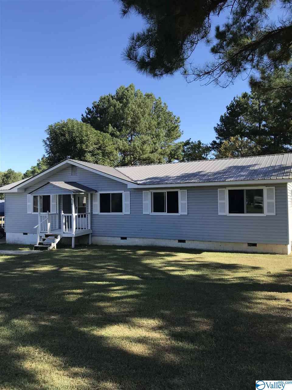 810 Nebraska Avenue - Photo 1