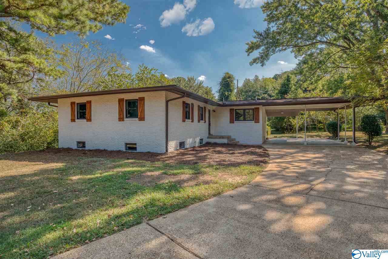 1002 Willow Lane - Photo 1
