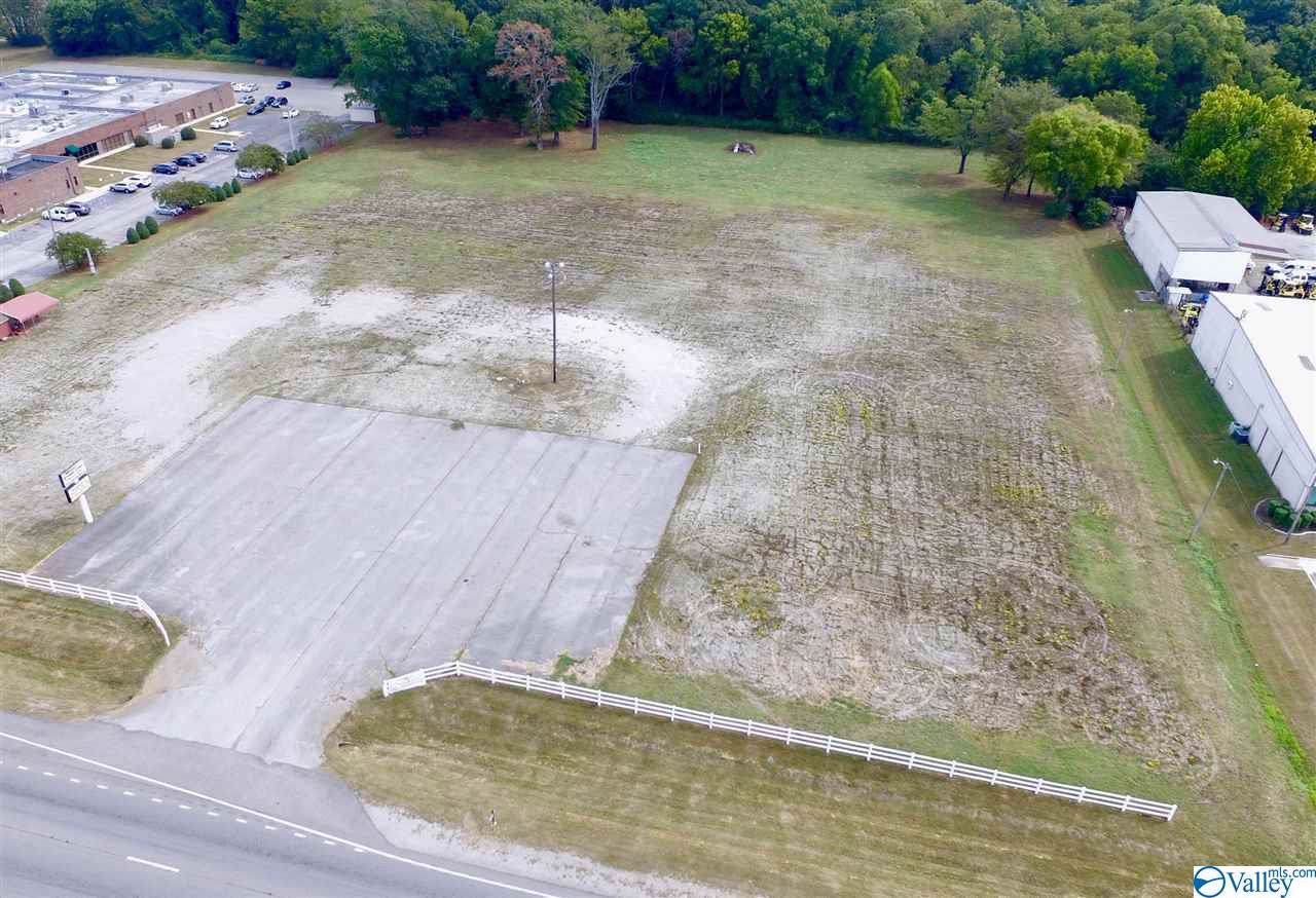 3012 Us Highway 31 - Photo 1