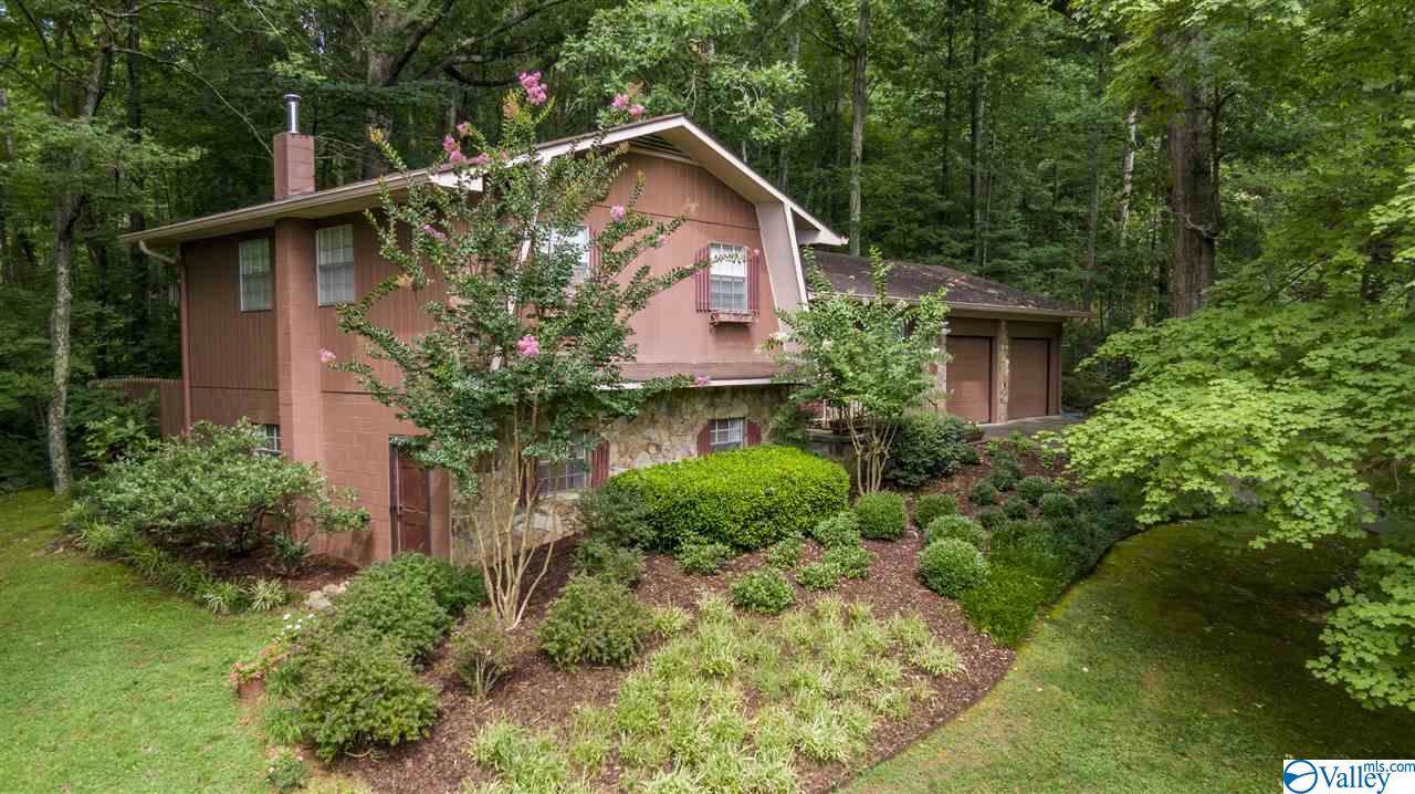 403 Oakview Lane - Photo 1