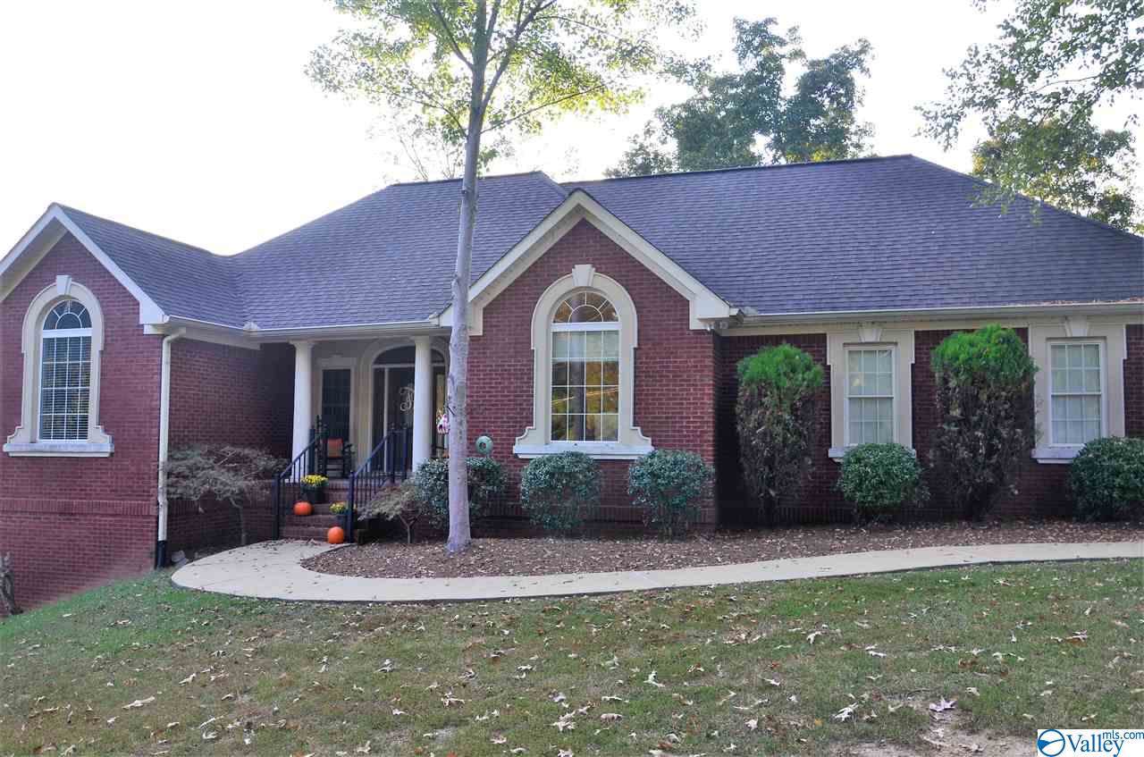 322 Lamar Avenue - Photo 1
