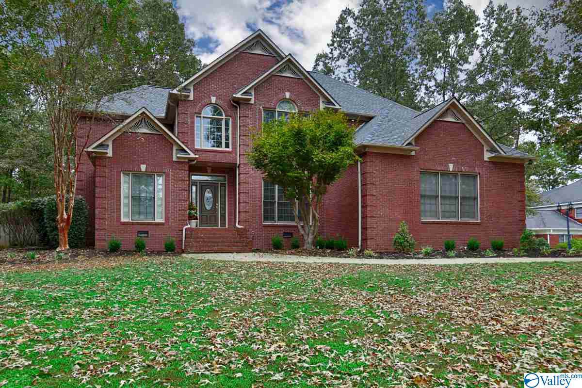 20395 Executive Drive - Photo 1
