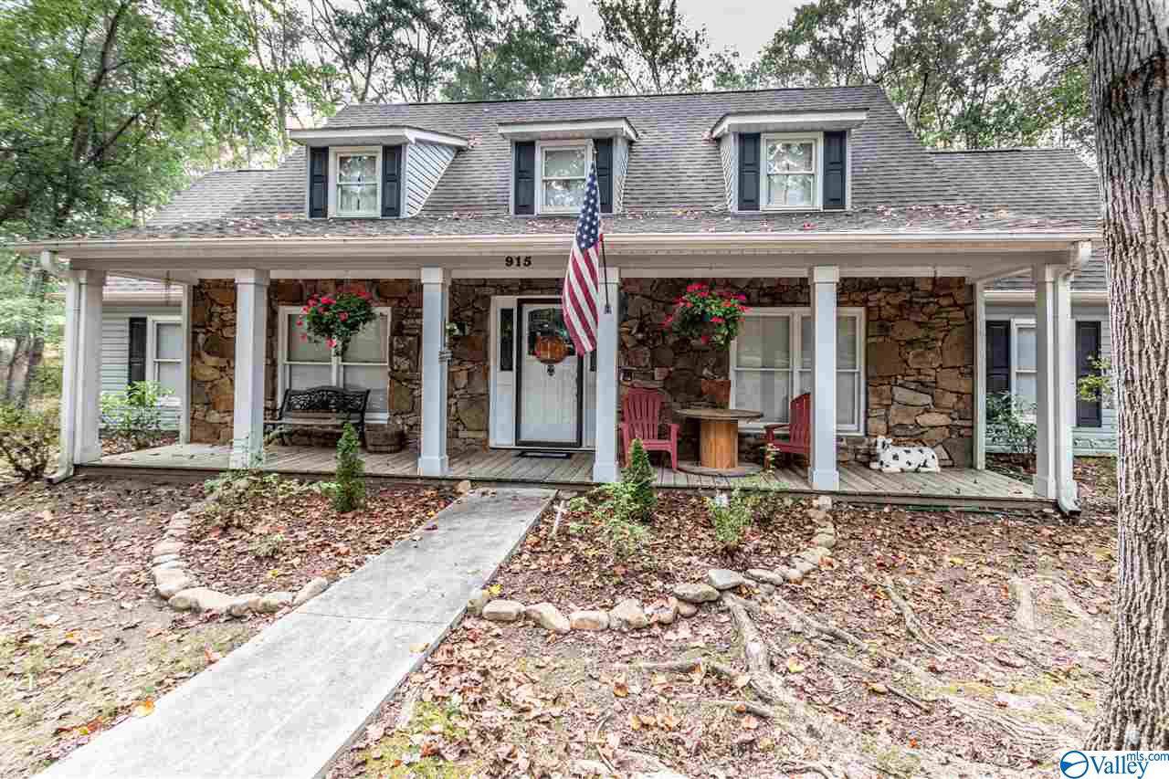 915 8TH AVENUE - Photo 1