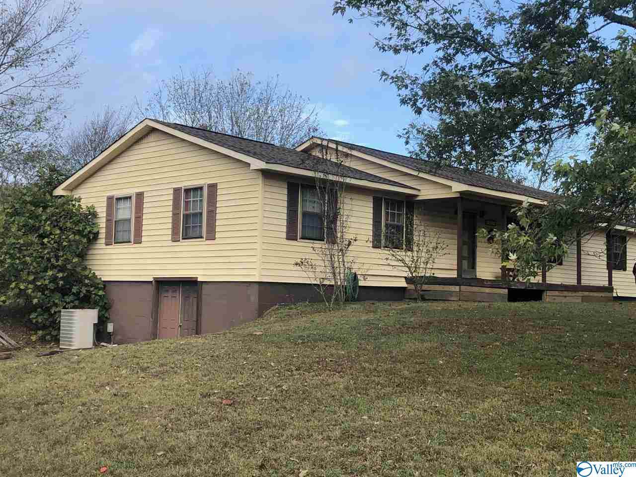239 Wilbanks Road - Photo 1