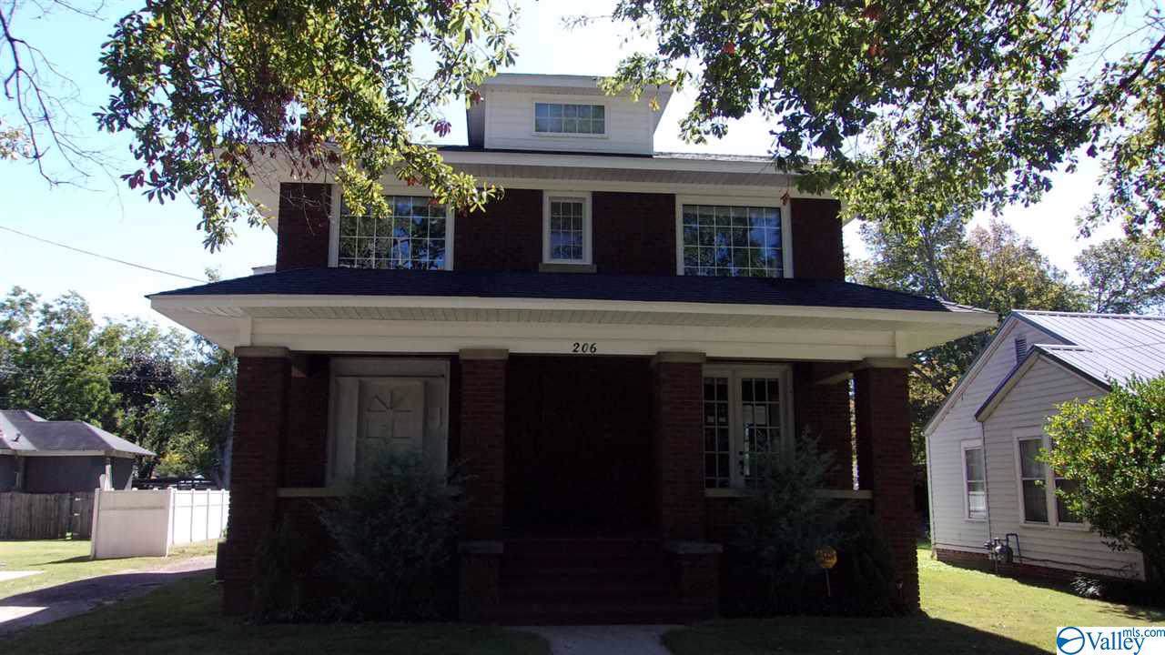 206 8TH STREET SW - Photo 1