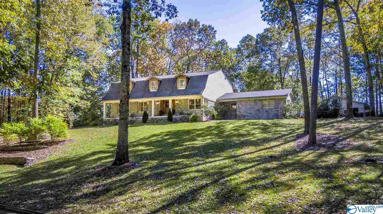 6716 Quail Hollow Drive - Photo 1