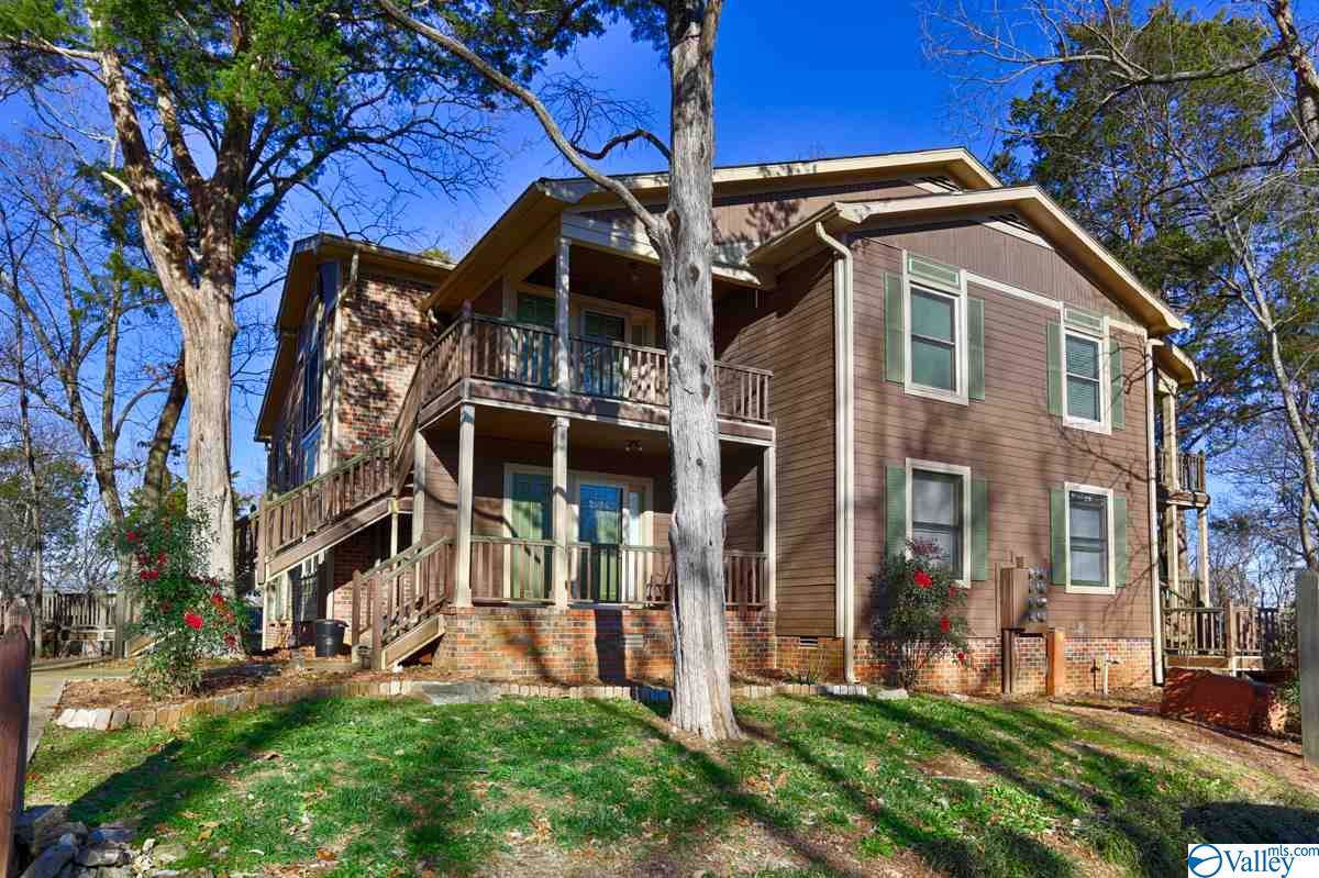2088 Woodlawn Drive - Photo 1