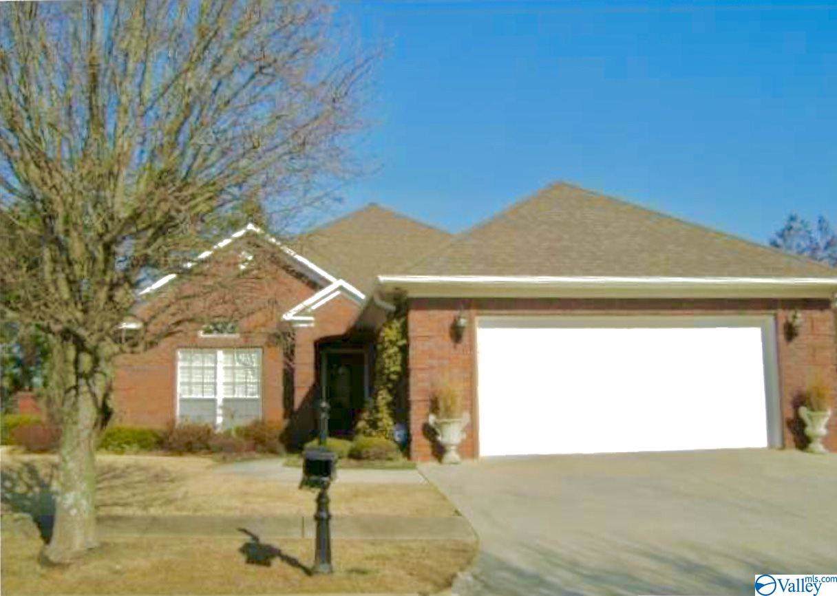 101 Canterbury Circle - Photo 1