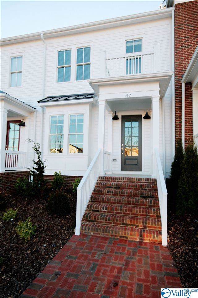 37 Pine Street - Photo 1