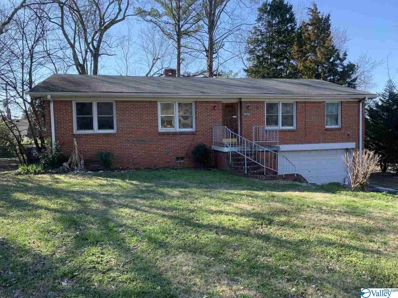 1207 Woodall Lane - Photo 1