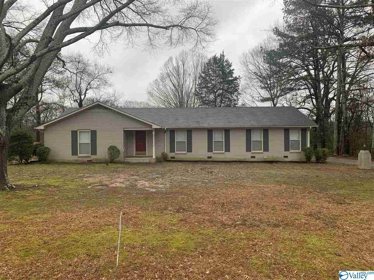 2820 Hunterwood Drive - Photo 1