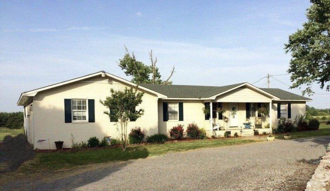 4290 County Road 76 - Photo 1