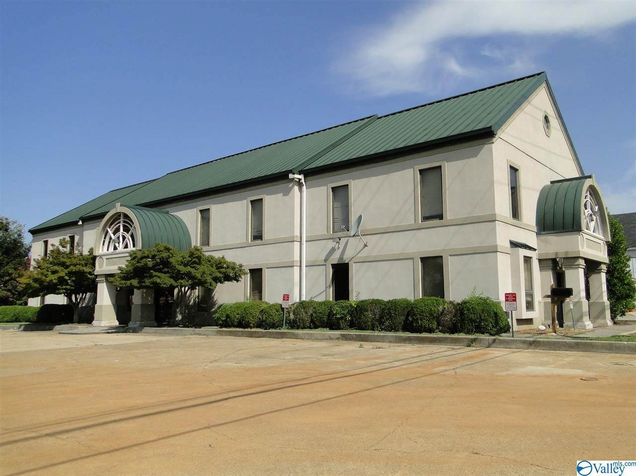 8200 South Memorial Parkway - Photo 1