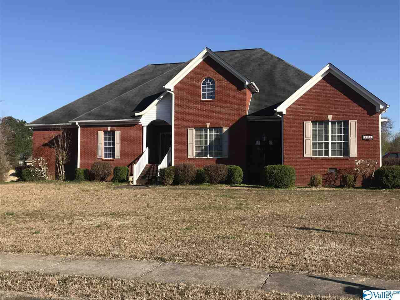 2032 Red Oak Lane - Photo 1