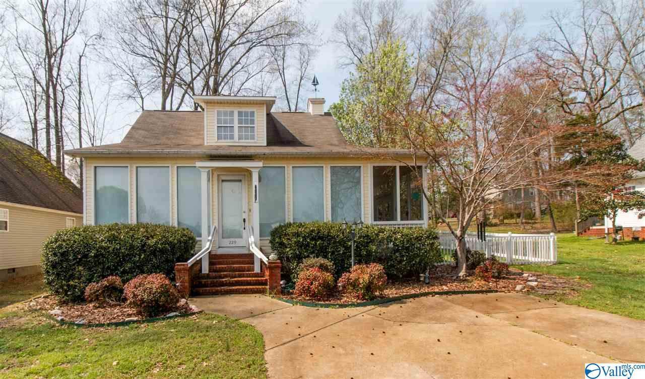 229 Riverbend Circle - Photo 1