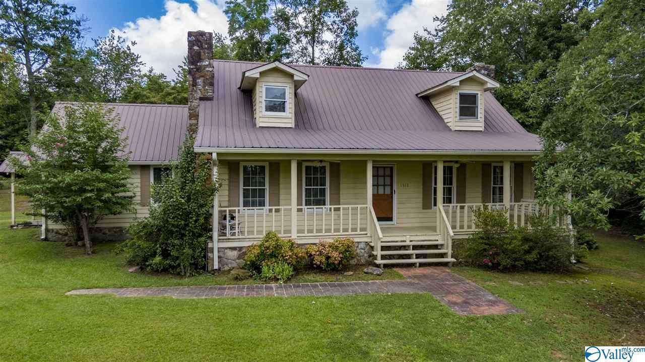 1512 Skyline Avenue - Photo 1