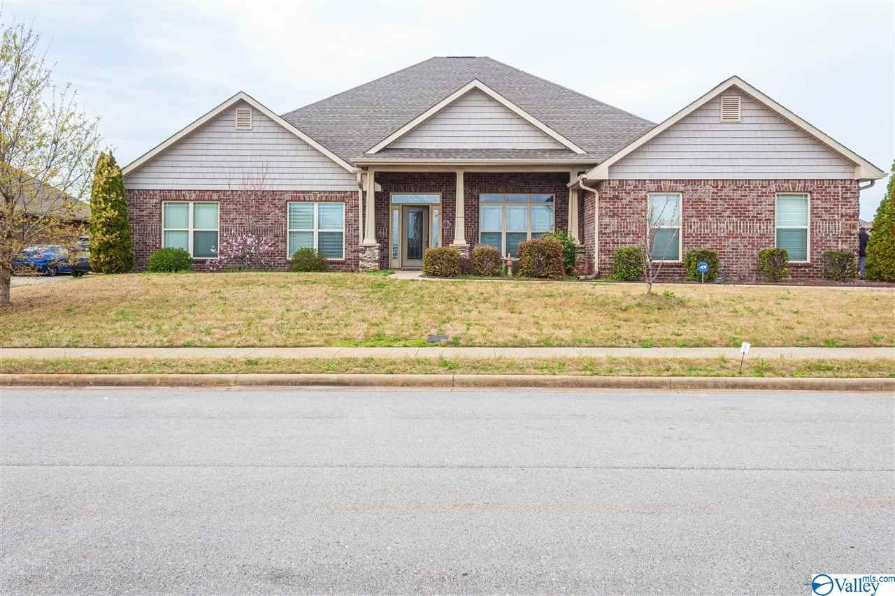 216 Pebble Creek Drive - Photo 1