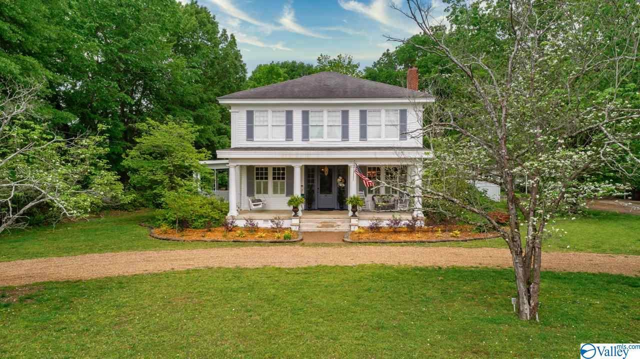 405 College Avenue - Photo 1