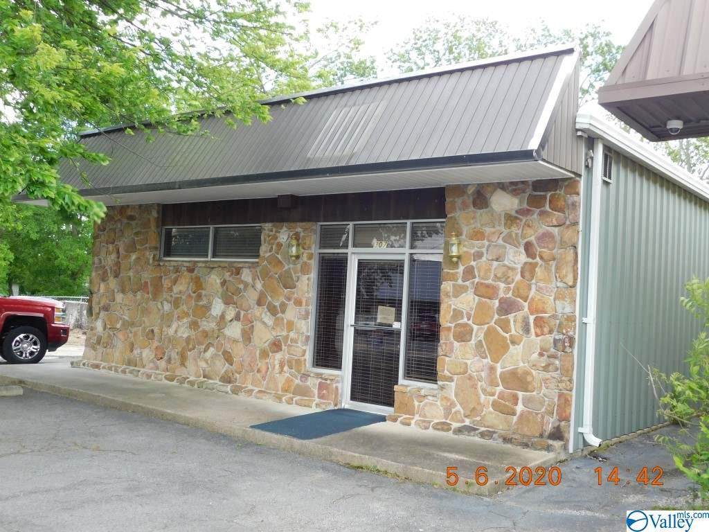 307 Carlisle Street - Photo 1
