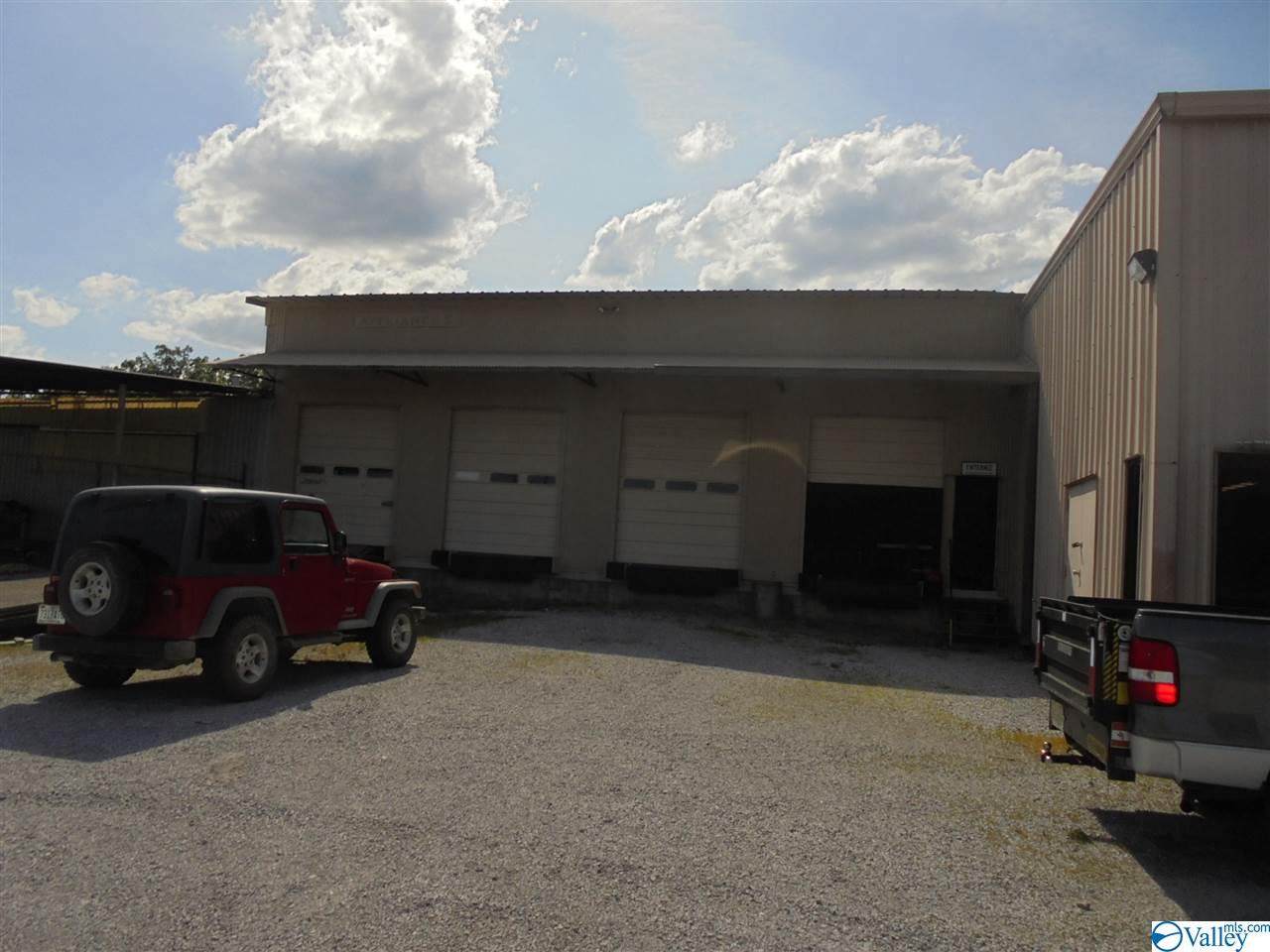 501 Vandell Boulevard - Photo 1 501 Vandell Boulevard - Photo 1