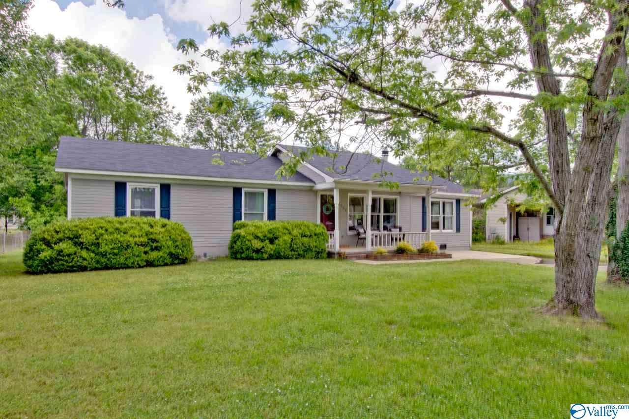 1502 Cedarwood Circle - Photo 1 1502 Cedarwood Circle - Photo 1