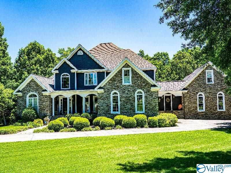 126 Caney Creek Drive - Photo 1