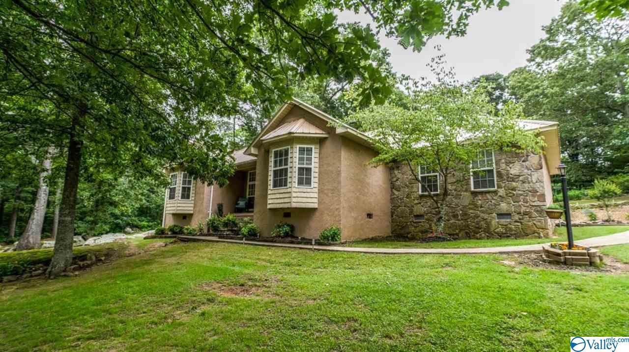 1011 Clover Drive - Photo 1