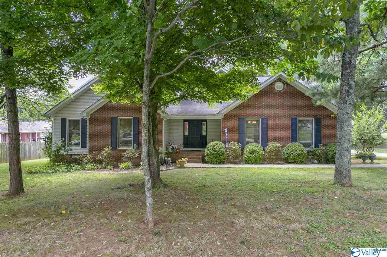 184 Blackwater Drive - Photo 1