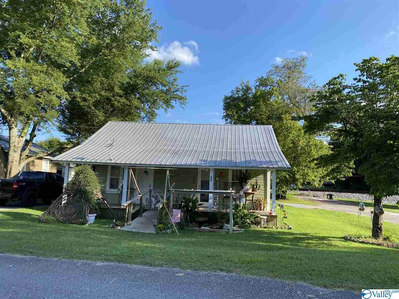 308 Tennessee Street - Photo 1